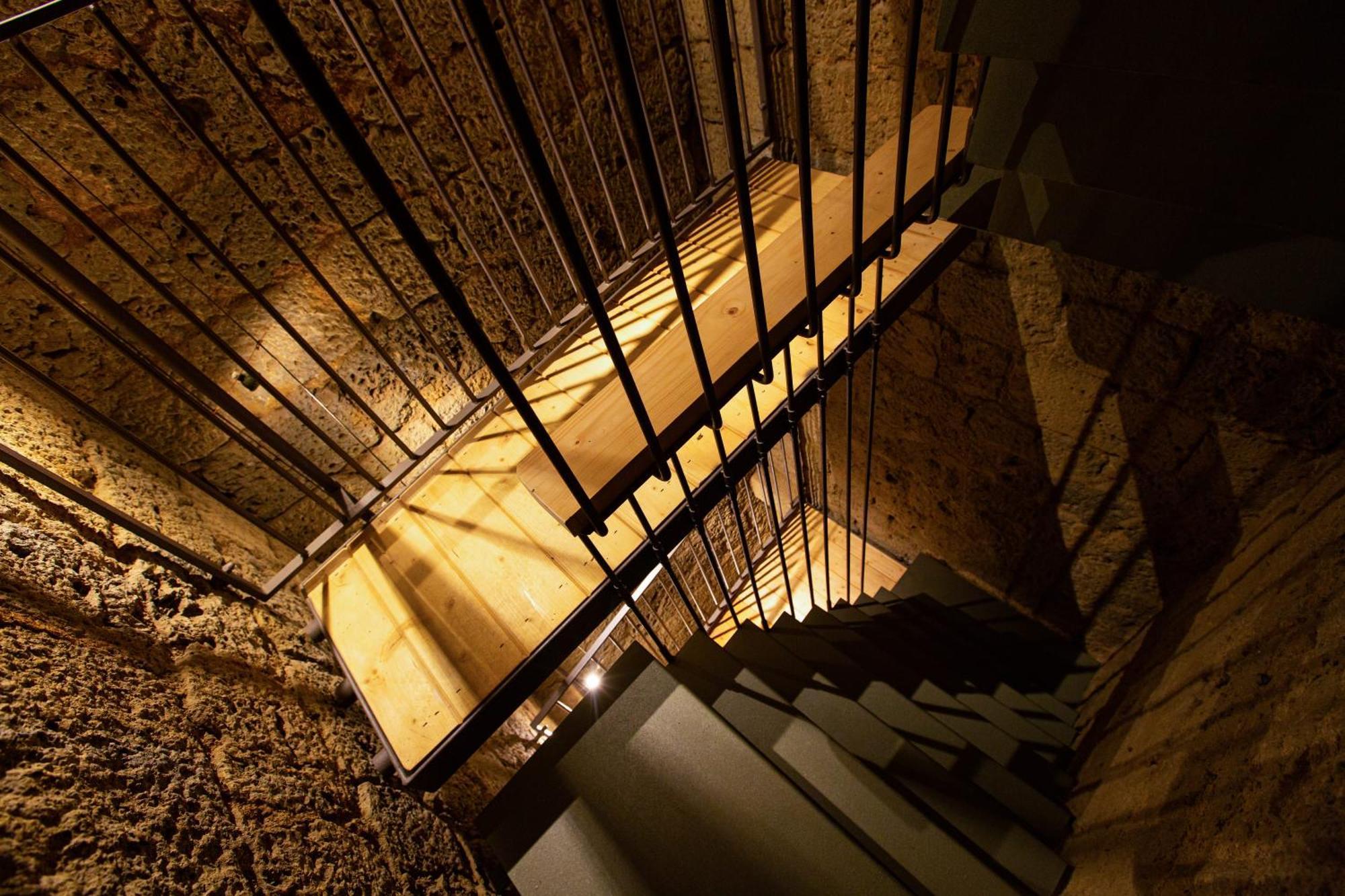 The Artists' Tower - Amazing View From The Tower Apartment ซานจีมิญญาโน ภายนอก รูปภาพ